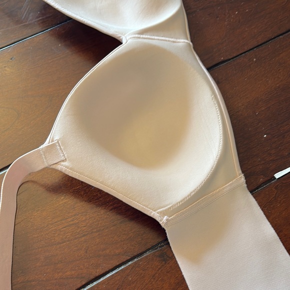 **DKNY Soft Blush/pale pink adjustable strap lightly padded bra Sz 32B - Picture 13 of 16